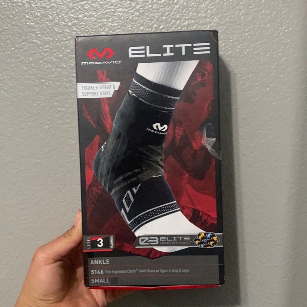 New McDavid Ankle Brace w/ figure-6 strap & stays